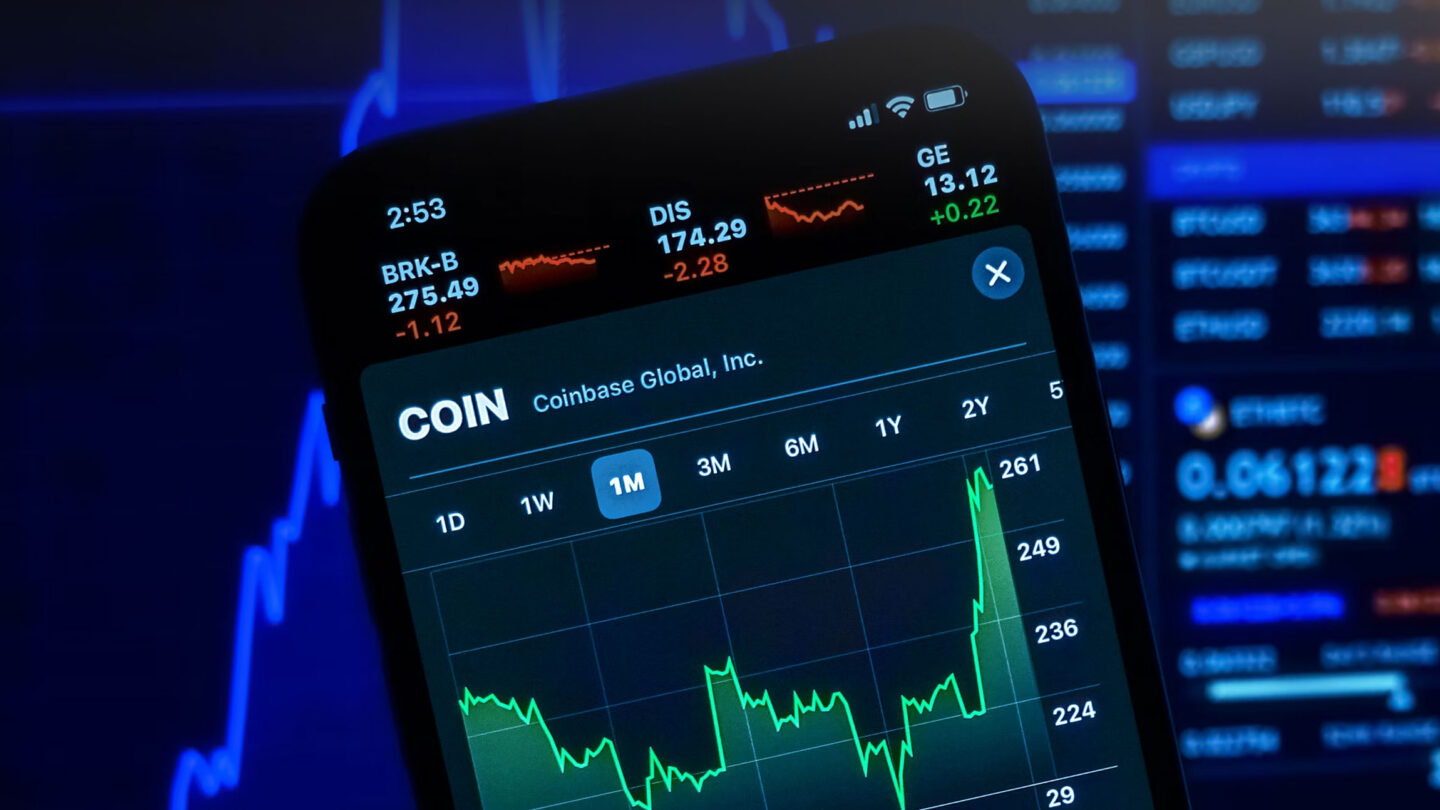 Big Data for Banking: Use Cases, Features, Toolkits, Skillset