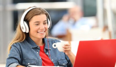 E-Learning Platform Development Issues: User Personas and Interface Engineering