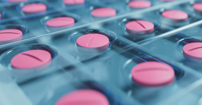 [Blog cover] Examples of digital transformation in the pharma industry