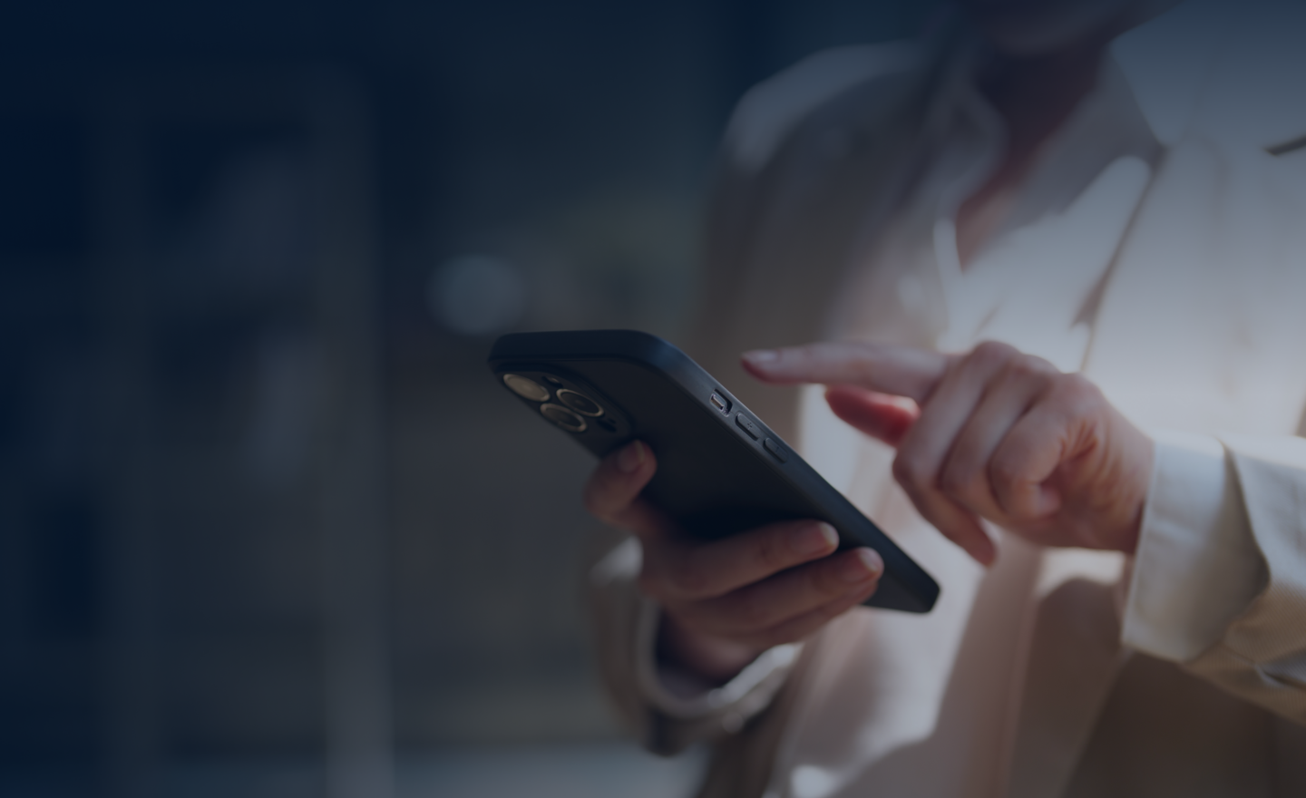 Mobile Banking Apps_2880x1760